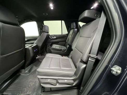 Certified 2022 Chevrolet Tahoe Z71 w/ Luxury Package AWD/4WD image 25
