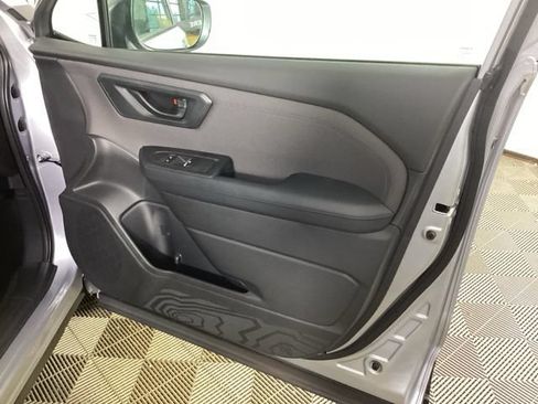 Used 2026 Subaru Forester Premium AWD/4WD image 19
