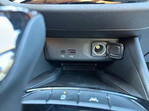 New 2026 Buick Envista Sport Touring w/ Convenience I Package FWD image 40