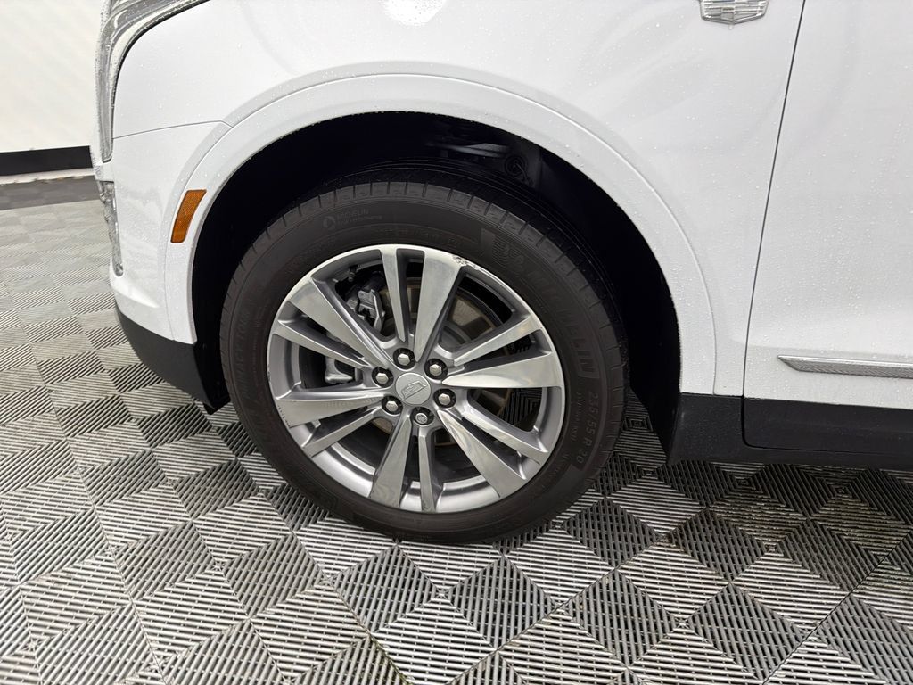 Used 2024 Cadillac XT5 Premium Luxury FWD image 12