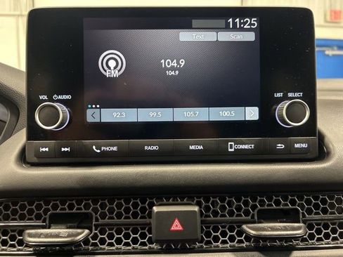 Certified 2025 Honda HR-V Sport image 29