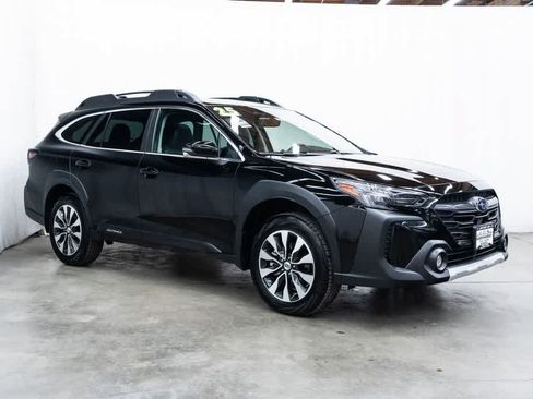 Used 2025 Subaru Outback Limited w/ Popular Package #2 AWD/4WD image 1