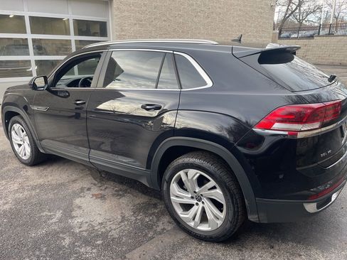 Used 2021 Volkswagen Atlas Cross Sport SEL image 3
