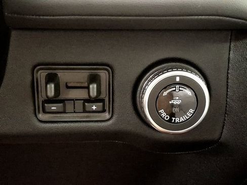 New 2025 Lincoln Navigator L Reserve AWD/4WD image 21