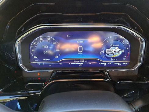 Used 2024 Chevrolet Silverado 3500 High Country image 12