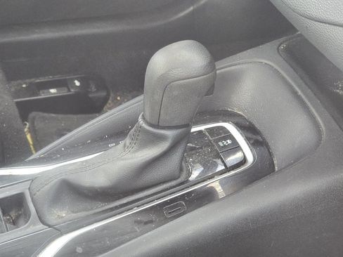 Certified 2022 Toyota Corolla LE FWD image 14