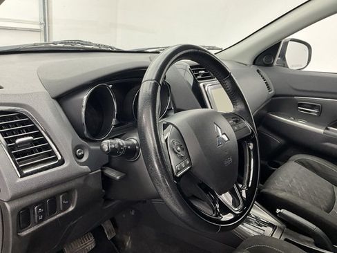 Used 2020 Mitsubishi Outlander Sport AWD image 14