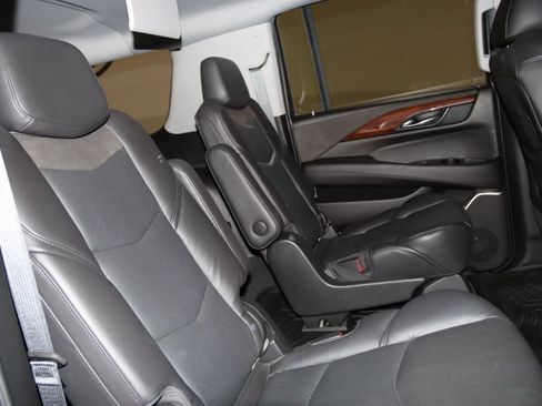 Used 2020 Cadillac Escalade ESV Premium Luxury image 67