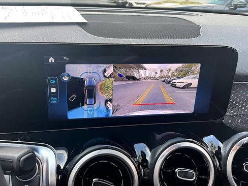 Used 2026 Mercedes-Benz GLB 250 4MATIC image 26