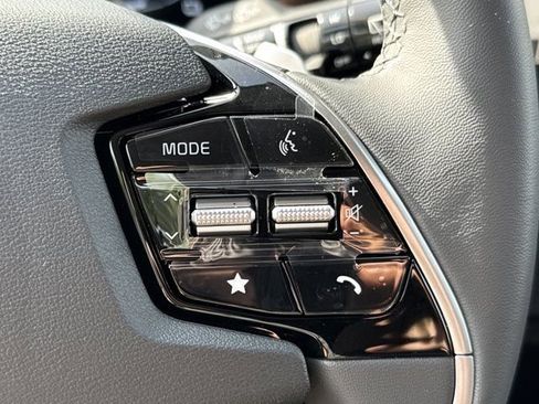 New 2026 Kia Niro EX FWD image 33