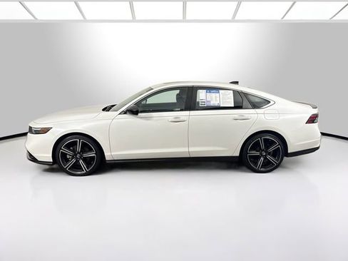 Certified 2023 Honda Accord Sport image 3