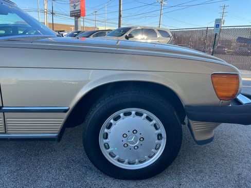 Used 1987 Mercedes-Benz 560 SL image 22