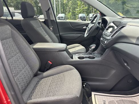 Used 2024 Chevrolet Equinox LT FWD image 14