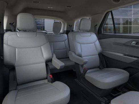 New 2026 Ford Explorer Active w/ Active Comfort Package image 11