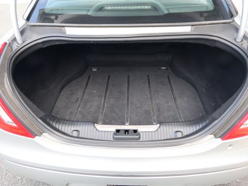Used 2013 Jaguar XJ L Portfolio RWD image 36