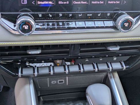 New 2026 Chevrolet Colorado ZR2 image 22