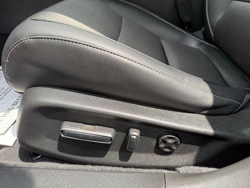 Used 2022 Honda Accord Sport image 11