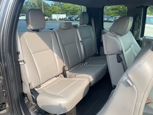 Used 2017 Ford F150 XL w/ Equipment Group 101A Mid AWD/4WD image 23