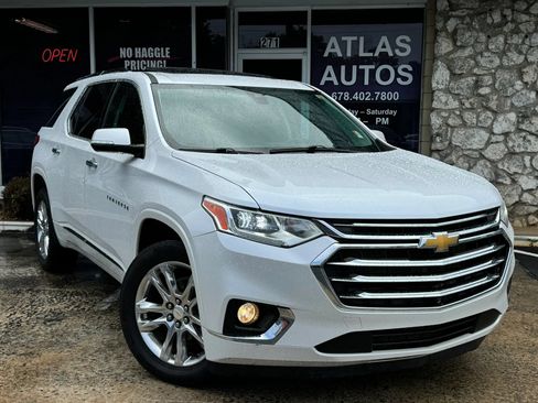 Used 2020 Chevrolet Traverse High Country FWD image 1