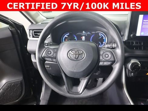 Used 2025 Toyota RAV4 XLE AWD/4WD image 21