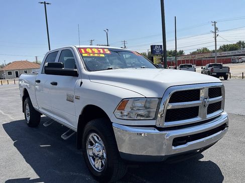 Used 2017 RAM 2500 ST w/ SXT Appearance Group AWD/4WD image 7