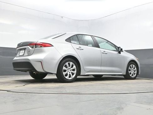 Used 2023 Toyota Corolla LE FWD image 40
