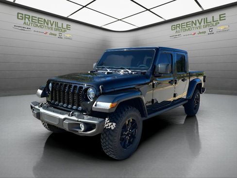 Used 2023 Jeep Gladiator Sport AWD/4WD image 1