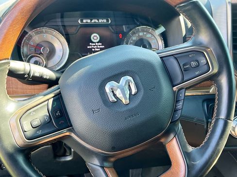 Used 2022 RAM 1500 Limited w/ Body Color Bumper Group AWD/4WD image 11