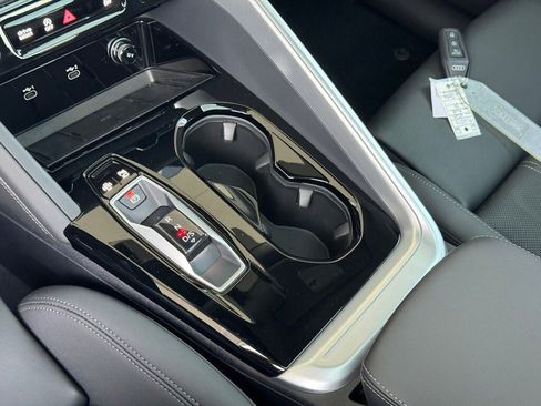 New 2025 Audi Q5 Prestige image 32