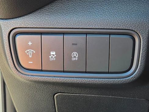 Used 2024 Kia Soul LX w/ Option Group 015 FWD image 35