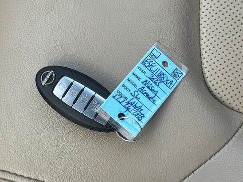 Used 2023 Nissan Armada SL w/ Captain's Chairs Package image 51