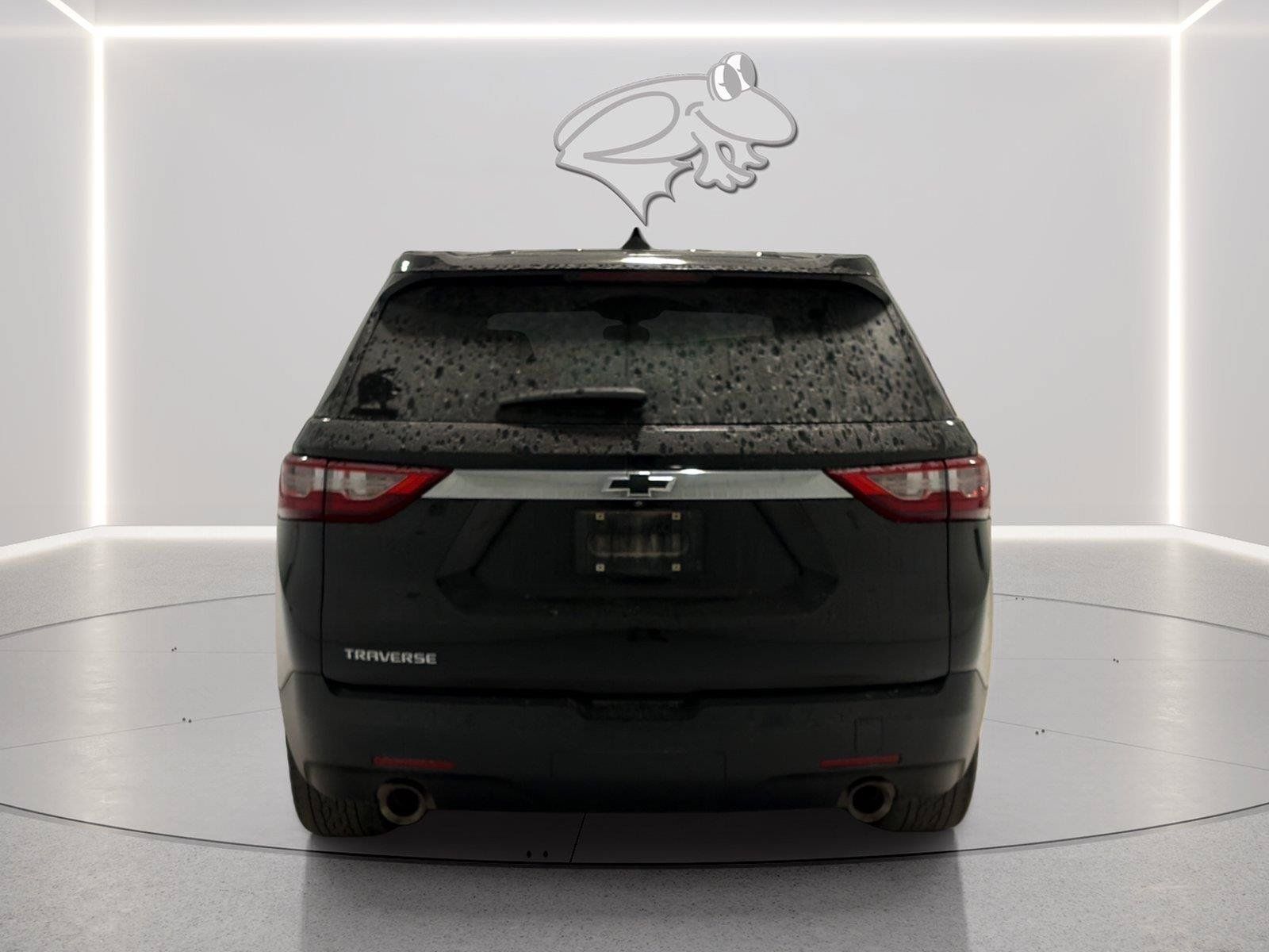 Used 2021 Chevrolet Traverse LS FWD image 4