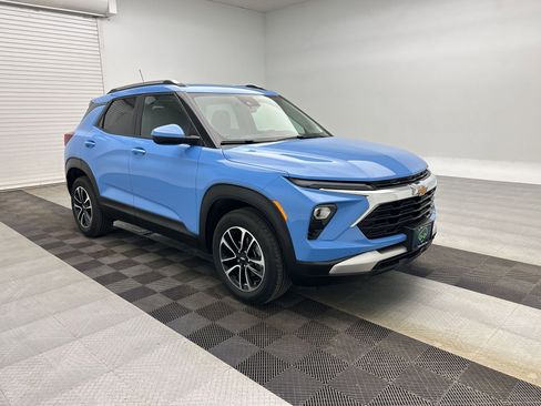 Certified 2024 Chevrolet TrailBlazer LT w/ LT Cold Weather Package image 7