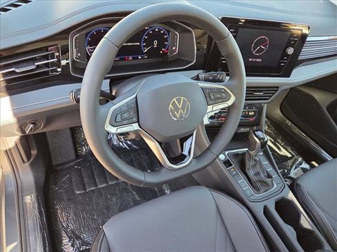 New 2026 Volkswagen Jetta SEL image 3