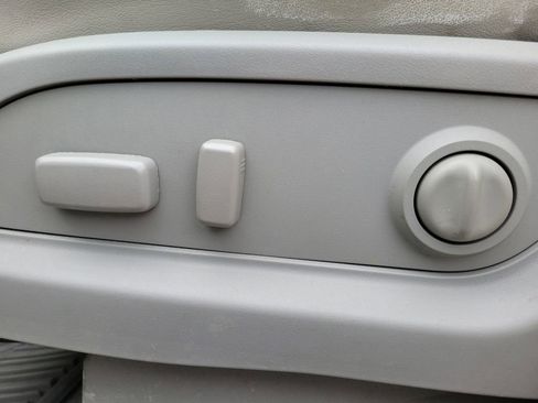 Used 2016 Buick Enclave Premium w/ Experience Buick Package image 21