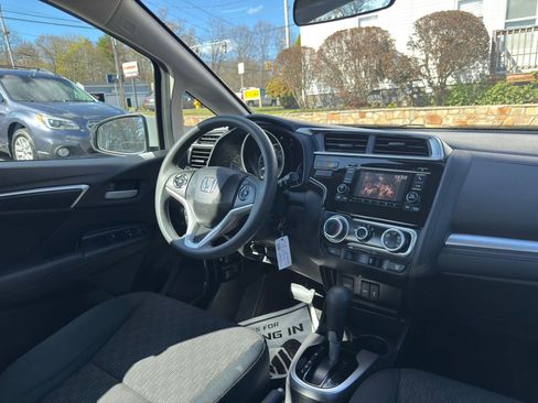 Used 2015 Honda Fit LX image 29