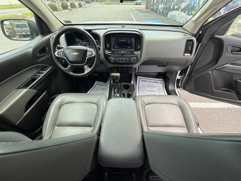 Used 2020 Chevrolet Colorado W/T w/ WT Convenience Package AWD/4WD image 4