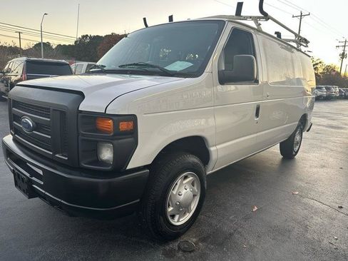 Used 2011 Ford E-150 and Econoline 150 w/ Commercial Cargo Van Pkg image 3
