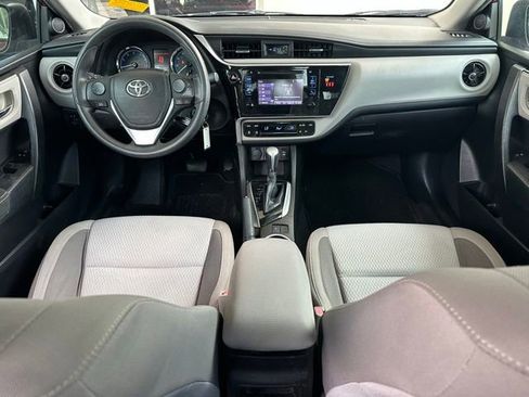 Used 2019 Toyota Corolla LE FWD image 10