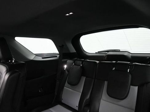 Used 2022 Ford Explorer XLT w/ Equipment Group 202A AWD/4WD image 22