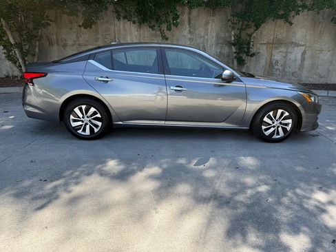 Used 2020 Nissan Altima 2.5 S FWD image 4
