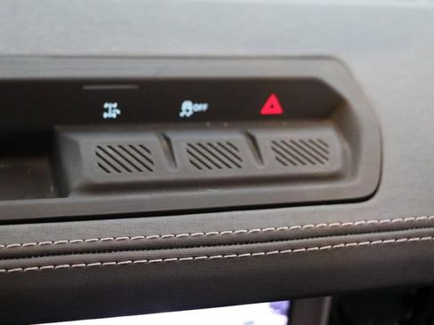 Used 2025 Ford Bronco Outer Banks AWD/4WD image 28