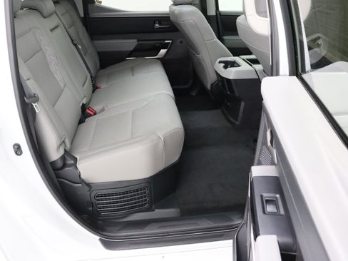 Used 2024 Toyota Tundra Limited image 38
