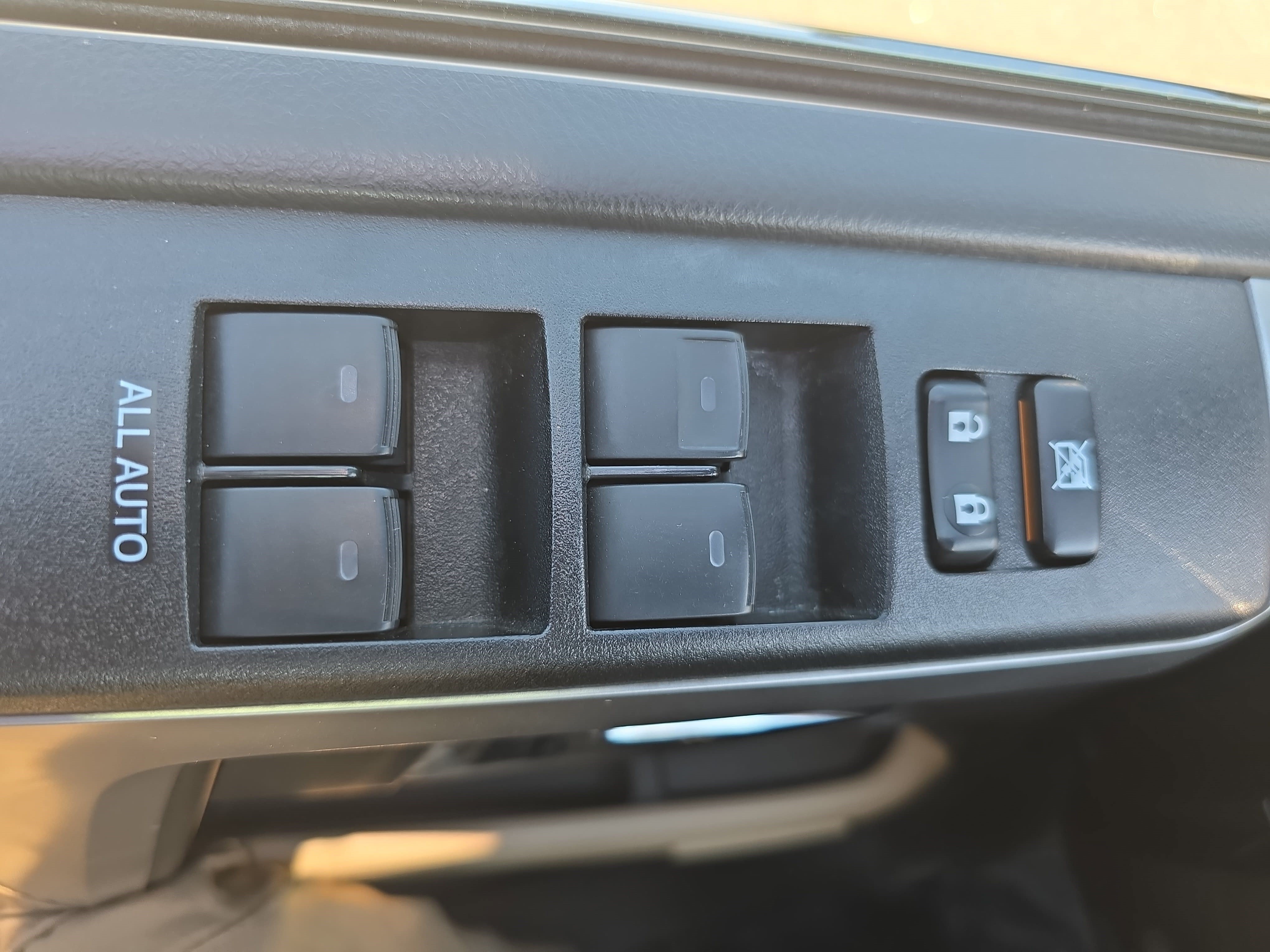 Used 2019 Toyota 4Runner Limited AWD/4WD image 28