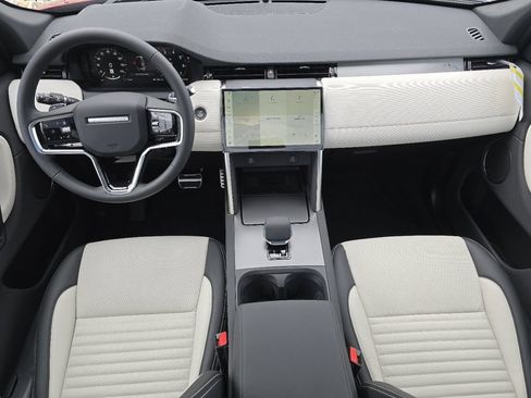 New 2026 Land Rover Discovery Sport Landmark AWD/4WD image 33