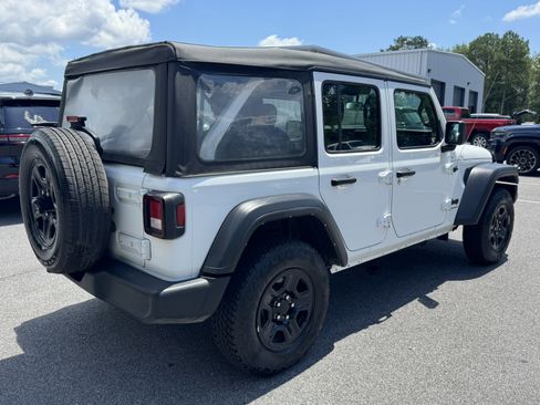 Used 2023 Jeep Wrangler Unlimited Sport AWD/4WD image 5