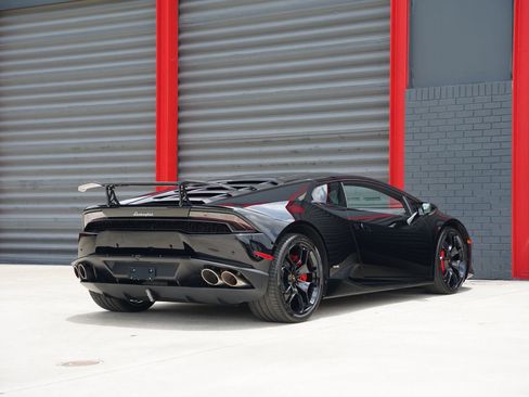 Used 2015 Lamborghini Huracan LP 610-4 AWD/4WD image 12