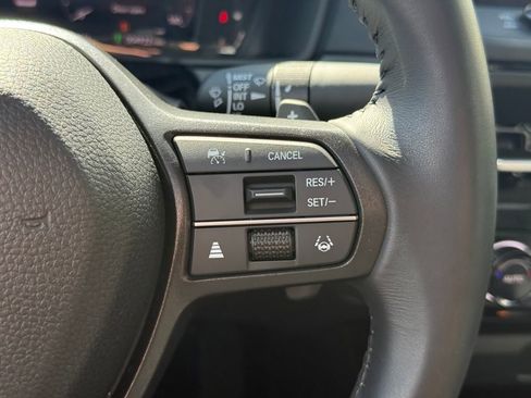 Used 2023 Honda Accord EX-L image 32