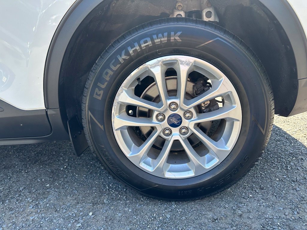 Used 2022 Ford Escape SE FWD image 36