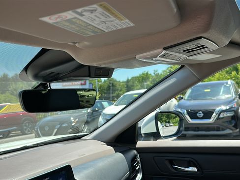 Certified 2023 Nissan Rogue SV w/ SV Premium B Package AWD/4WD image 22
